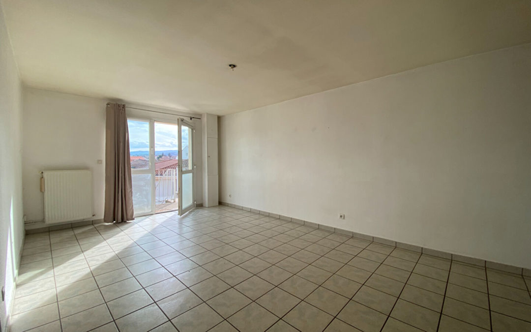 SAVIGNEUX – Appartement T3 – 59 M² habitables