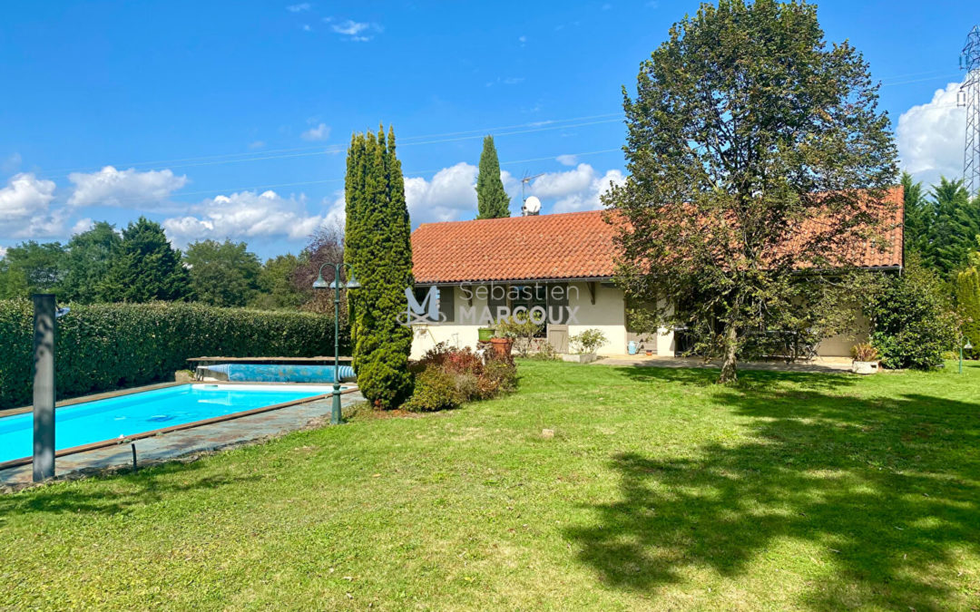 PONCINS – Charmante villa avec piscine