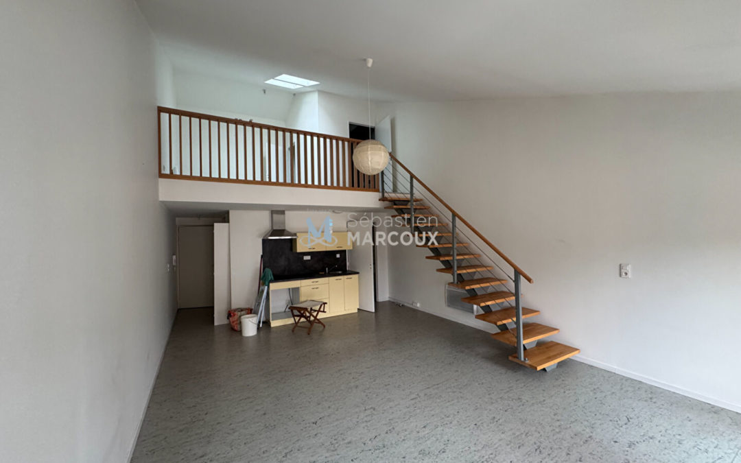 APPARTEMENT T2 EN DUPLEX 64M² HAB LIBRE DE SUITE