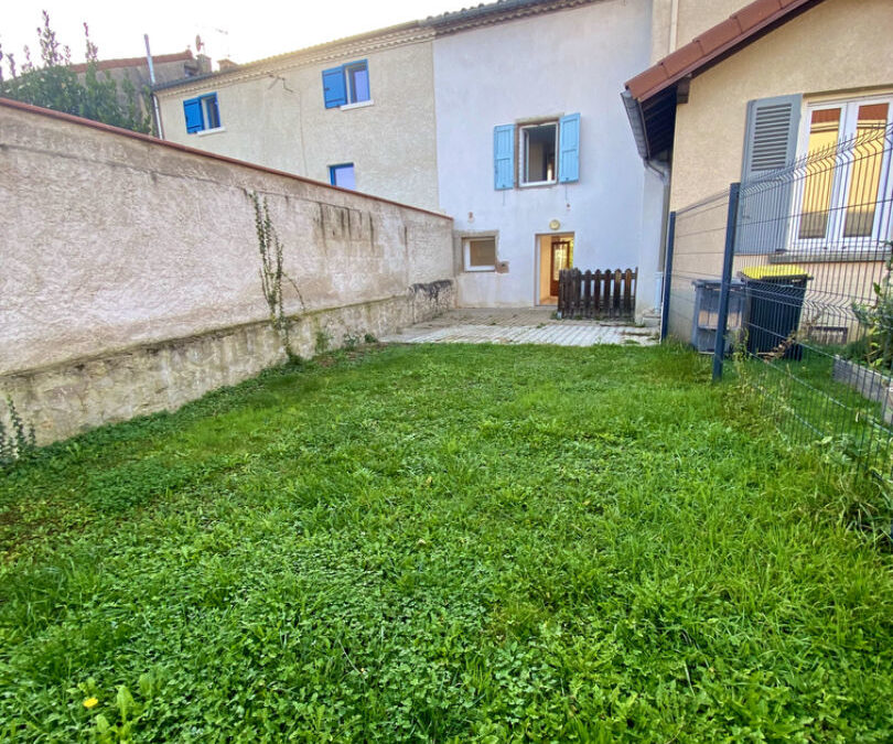 Montbrison Charmante maison de ville  F4
