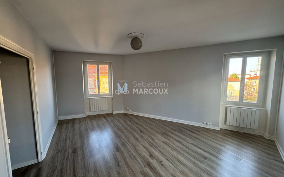 APPARTEMENT T3 – 3 – ET DERNIER ÉTAGE – CENTRE DE MONTBRISON -80.8m2